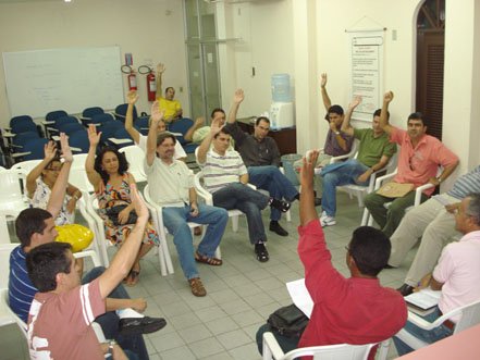 Categoria mantém greve e vê Lula pressionar direção da CAIXA