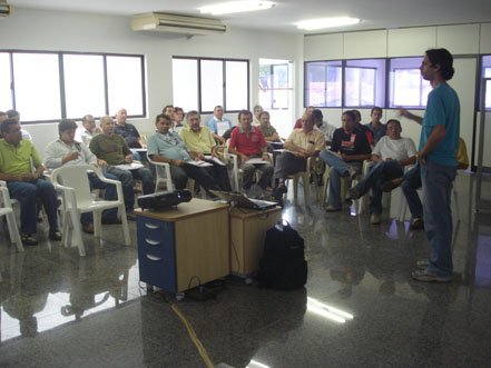Curso de Formação começa com debate sobre o Estado