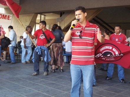 Servidores do INSS em GREVE DE FOME recebem solidariedade dos bancários e da população do RN