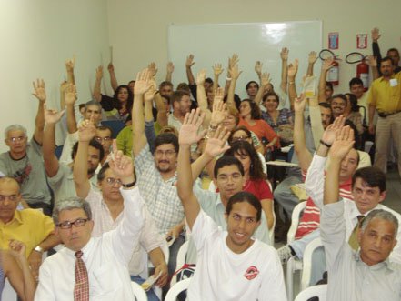 ASSEMBLEIA GERAL define nesta quinta-feira calendário de mobilizações para a GREVE