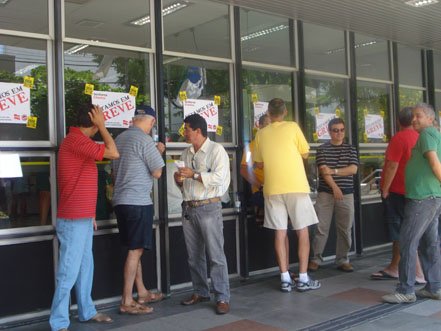 Negociações na Fenaban, BB, CAIXA e BNB movimentam 8Âº dia de GREVE